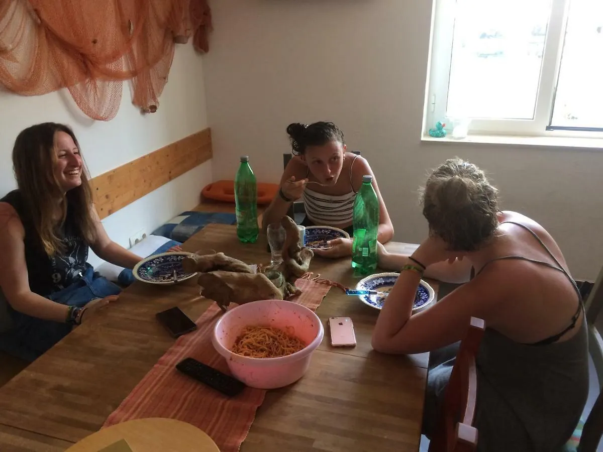 Hostel Marina Trogir Croácia